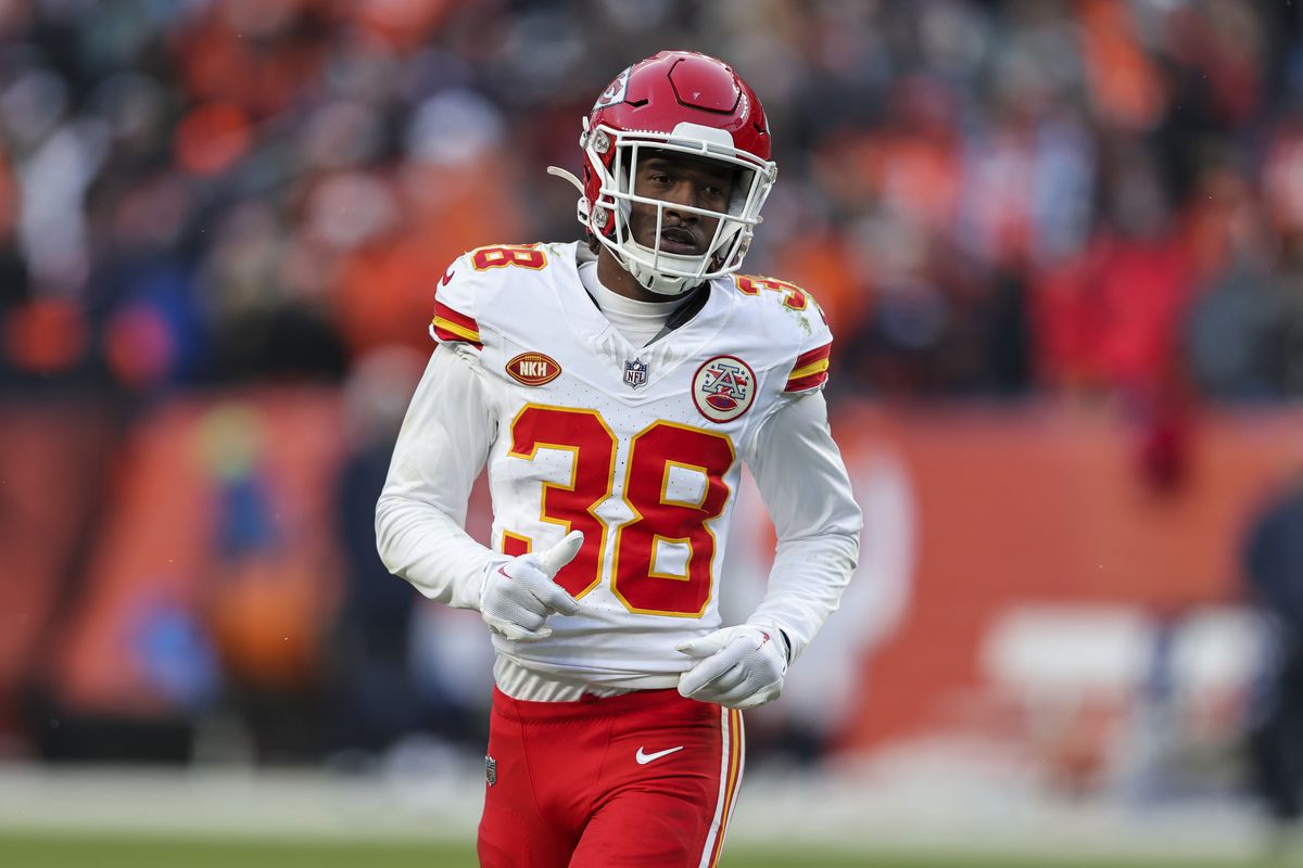 L'Jarius Sneed Contract Stalemate: Impact on Chiefs' Future